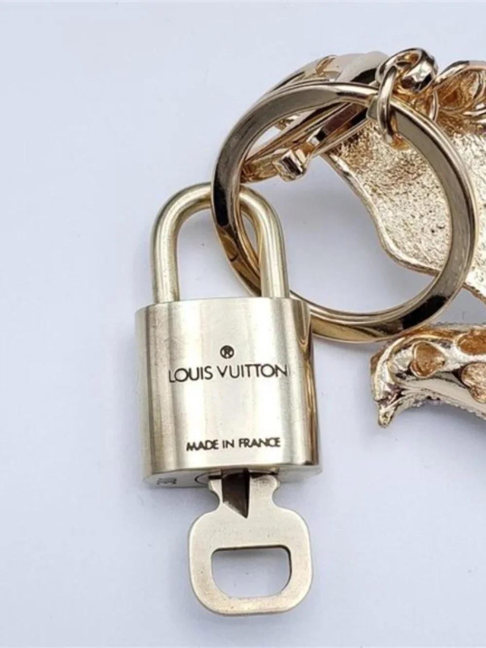 LV Gold Padlock & Key 🔒 Authentic Louis Vuitton Bag Unbranded Dove Charm